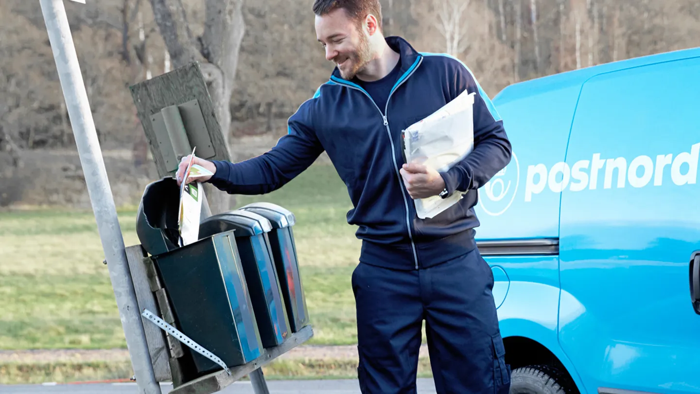 Find address and postal code