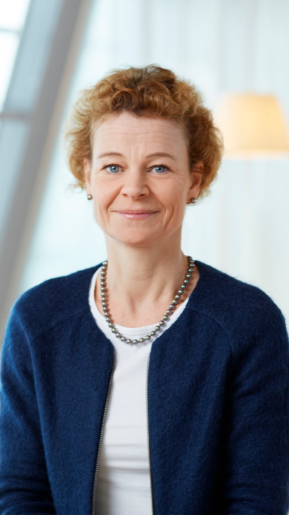 annemarie-gardshol-ceo-postnord-900x1600_960x1707_90.jpg