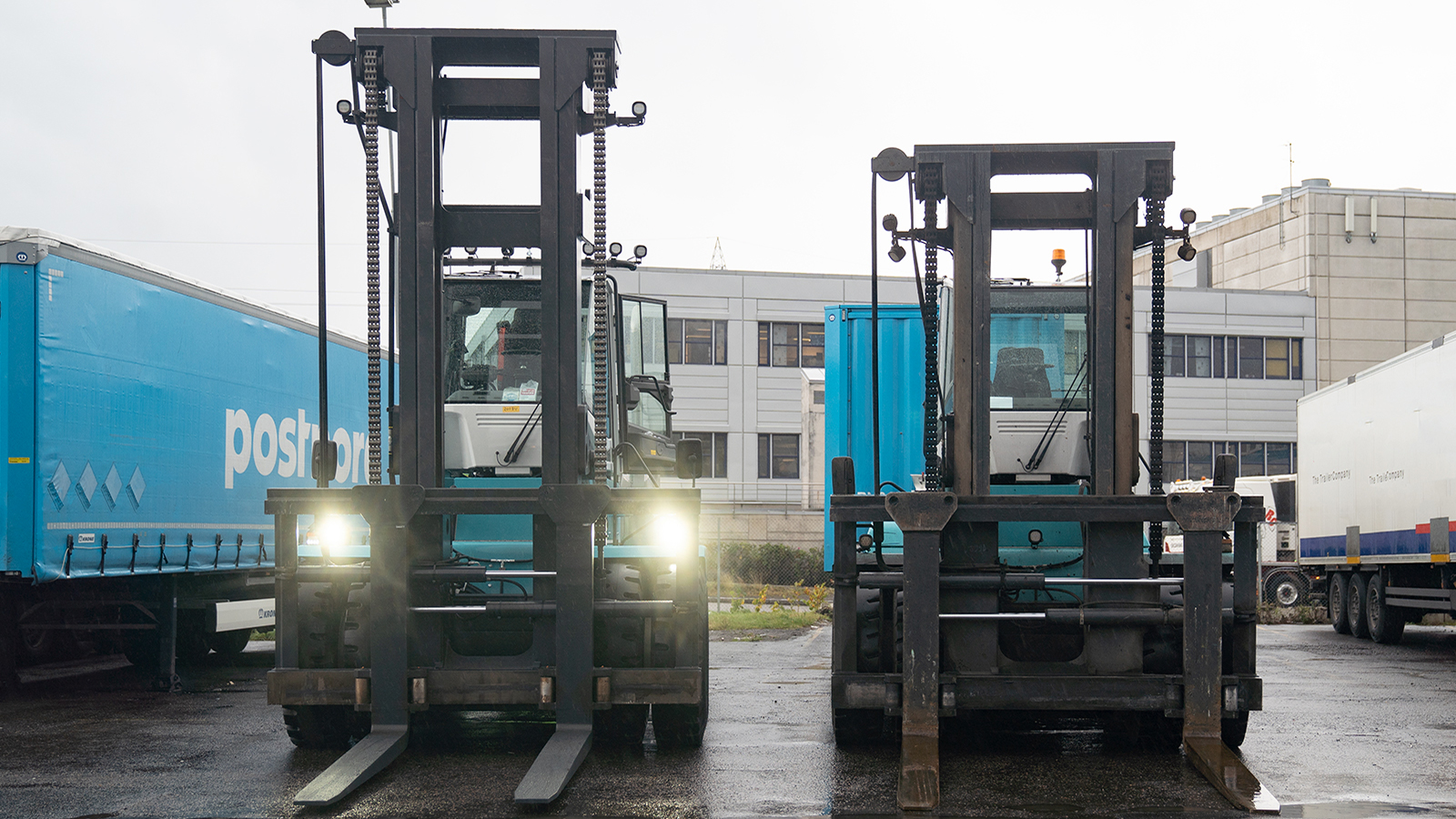 Ny og gammel truck på Alfaset